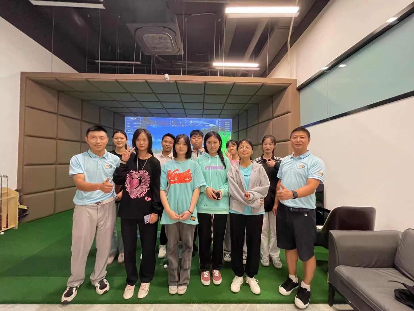 高爾夫體驗(yàn)課